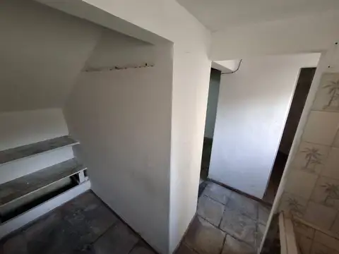 Depto Tipo Casa 4 ambientes con 2 baños
