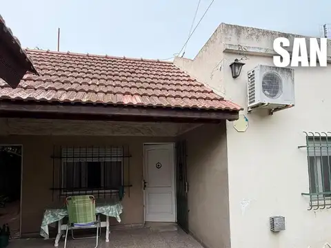 CASA 3 AMB EN VENTA EN R. CALZADA