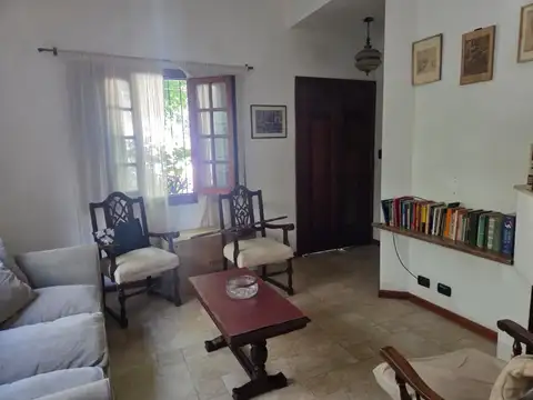 Depto Tipo Casa en Venta con 2 cocheras