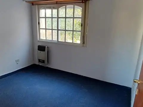 Depto Tipo Casa en Alquiler en La Plata, $ 850.000