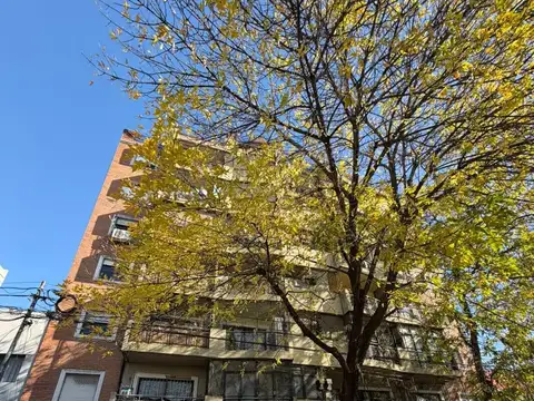Departamento - 4 ambientes - cochera - pileta - parrilla