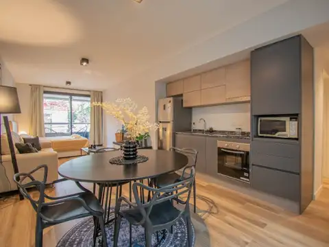 Monoambiente divisible balcón y parrilla luminoso