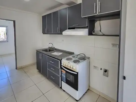 Departamento en Alquiler en Lomas del Mirador, $ 450.000