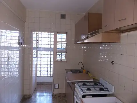 2 ambientes muy amplios, balcon, lavadero, cocina independiente