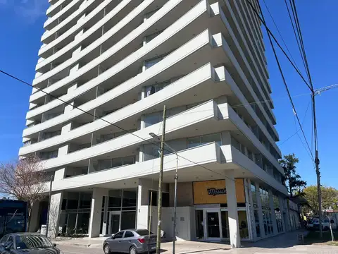 AV. SAN MARTÍN 1392 01 04 – TORRE PARAISO