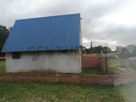 Casa 2 ambientes con 1 baño