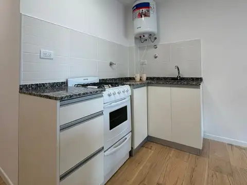 PLAZA COLON - Brown 2100 - MONOAMBIENTE totalmente a nuevo, equipado y amoblado. IDEAL RENTAS