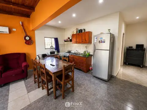 PROPIEDAD CON VIVIENDA PRINCIPAL Y MONOAMBIENTE INDEPENDIENTE - GARUPÁ (CF1393)