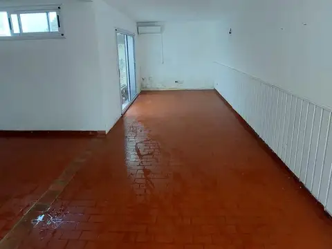 Depto Tipo Casa en Venta en Los Hornos, USD 40.000