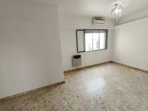 2 AMBIENTES AMPLIOS LUMINOSOS CON LAVADERO INDEPENDIENTE