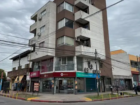 VENTA OFICINA 30 M. C/ BALC.  MORENO CENTRO A/CRED