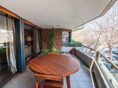 Alquiler Departamento de 4 ambientes en Palermo Chico con terraza y pileta propia - 2 cocheras