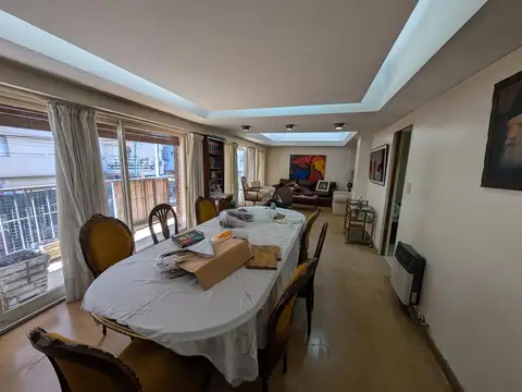 Piso en venta con patios Paso y San Luis Cochera