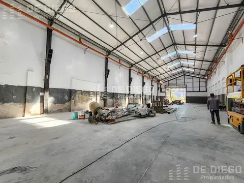 Galpon en Alquiler en Boca, USD 23.800