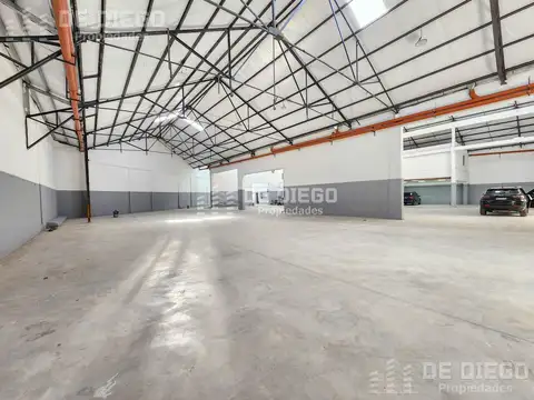 Alquiler Deposito de 2600 m2, A pocos metros de Caminito y de la zona turistica de la Boca,