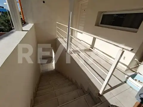 Depto Tipo Casa en Alquiler de 3 ambientes