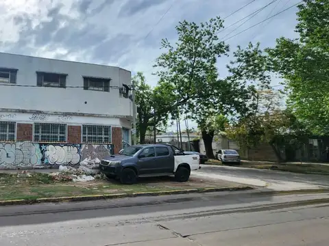 Galpon en Venta 12  mts Frente