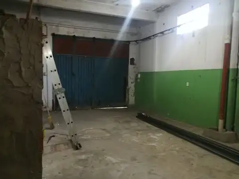 ALQUILER GALPON 370M2 VILLA DOMINICO AVELLANEDA