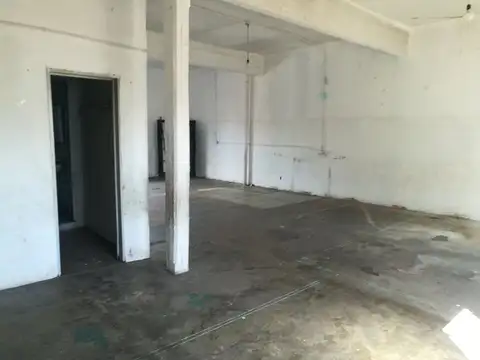 Galpon en Alquiler en Villa Dominico, USD 1.000