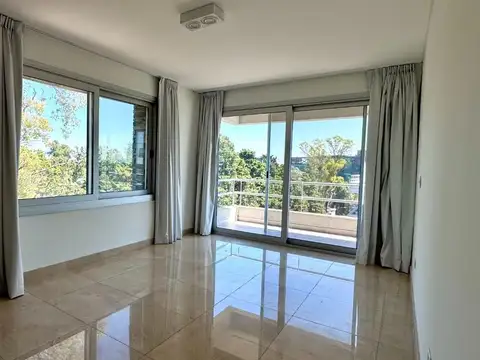 Departamento en Alquiler con 2 cocheras