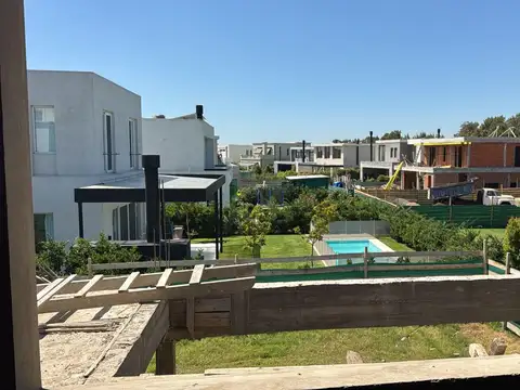 Casa en venta en Carpinchos, Nordelta