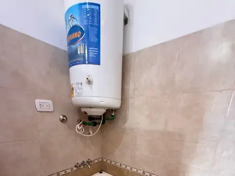 Pringles 1100, Piso 1