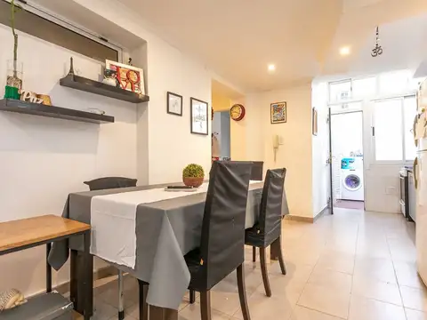 Depto Tipo Casa en Venta 52 años