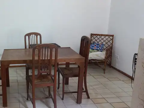 Depto Tipo Casa en Alquiler de 2 ambientes