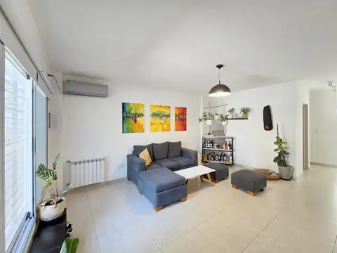 Casa en Venta en Ituzaingo, USD 190.000