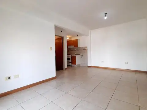 Departamento en Alquiler en Santos Lugares, $ 550.000