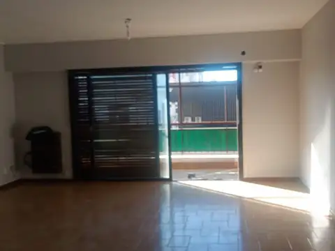 ALQUILER DE PH - FLORESTA $1.000.000