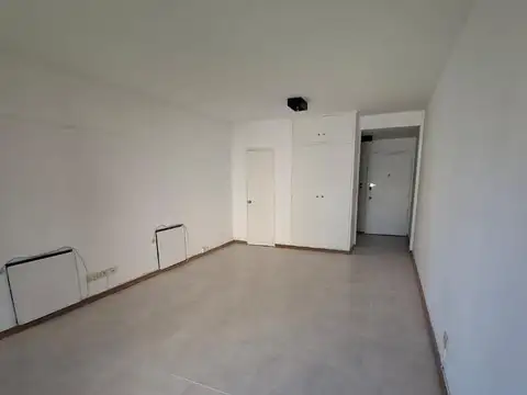 Pacheco De Melo 1900, Piso 8