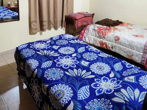 Casa 4 ambientes con 2 baños