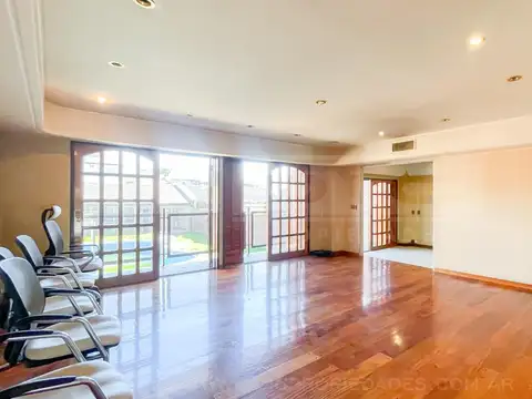 Casa en Venta en Olivos Maipu/Uzal, USD 420.000