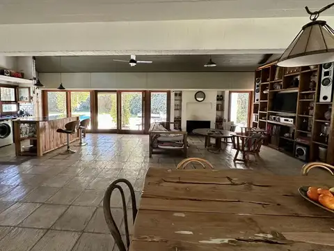 Casa en venta, 4 ambientes.  Ingeniero Maschwitz