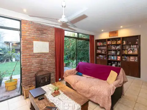 Depto Tipo Casa 5 ambientes con 2 baños
