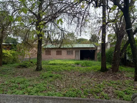 Casa 2 ambientes con 2 baños