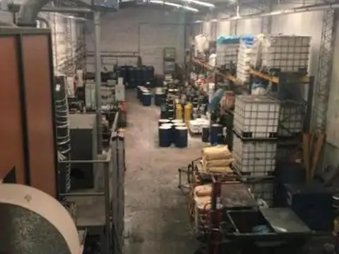 EXCELENTE GALPON INDUSTRIAL - FLORIDA OESTE