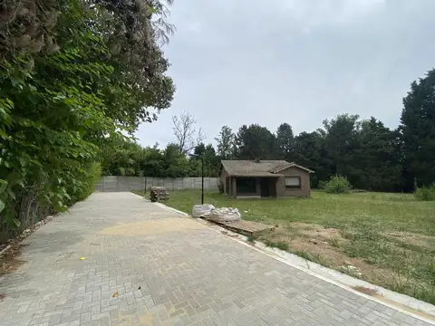 Terreno en Venta 42  mts Fondo