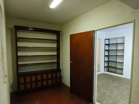 Oficina Prof 34 m² San Nicolás op. cochera aparte