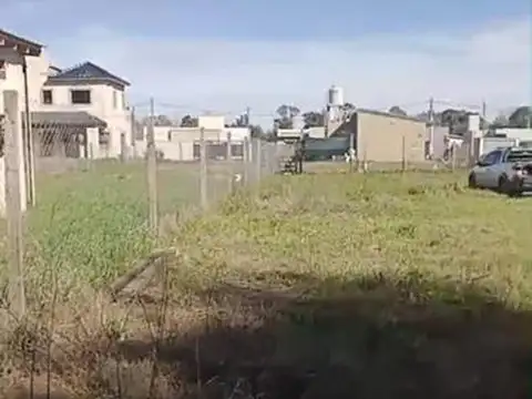 Terreno en Venta en Villa Elisa, USD 25.000