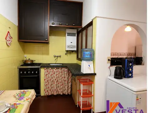 Casa 8 ambientes con 3 baños