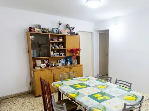 CASA EN VENTA, Quilmes Oeste.