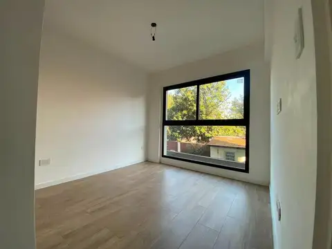 Departamento en Alquiler en Ituzaingó Norte, $ 700.000
