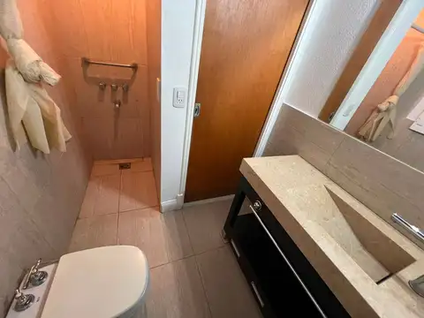 Casa en Alquiler en Barrio Parque Leloir, USD 1.500
