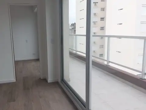 Alberti 1200, Piso 8