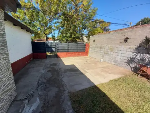 Hermosa casa a metros del Rio Paraná GB