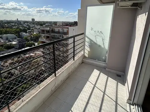 Depto Tipo Casa en Alquiler con 1 cocheras