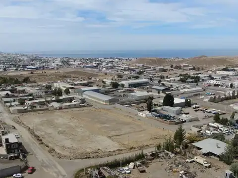 TERRENO DE 14000m EN VENTA BARRIO INDUSTRIAL