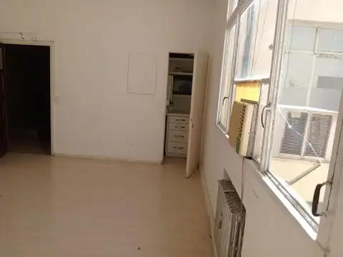 Oficina en Venta 50 años